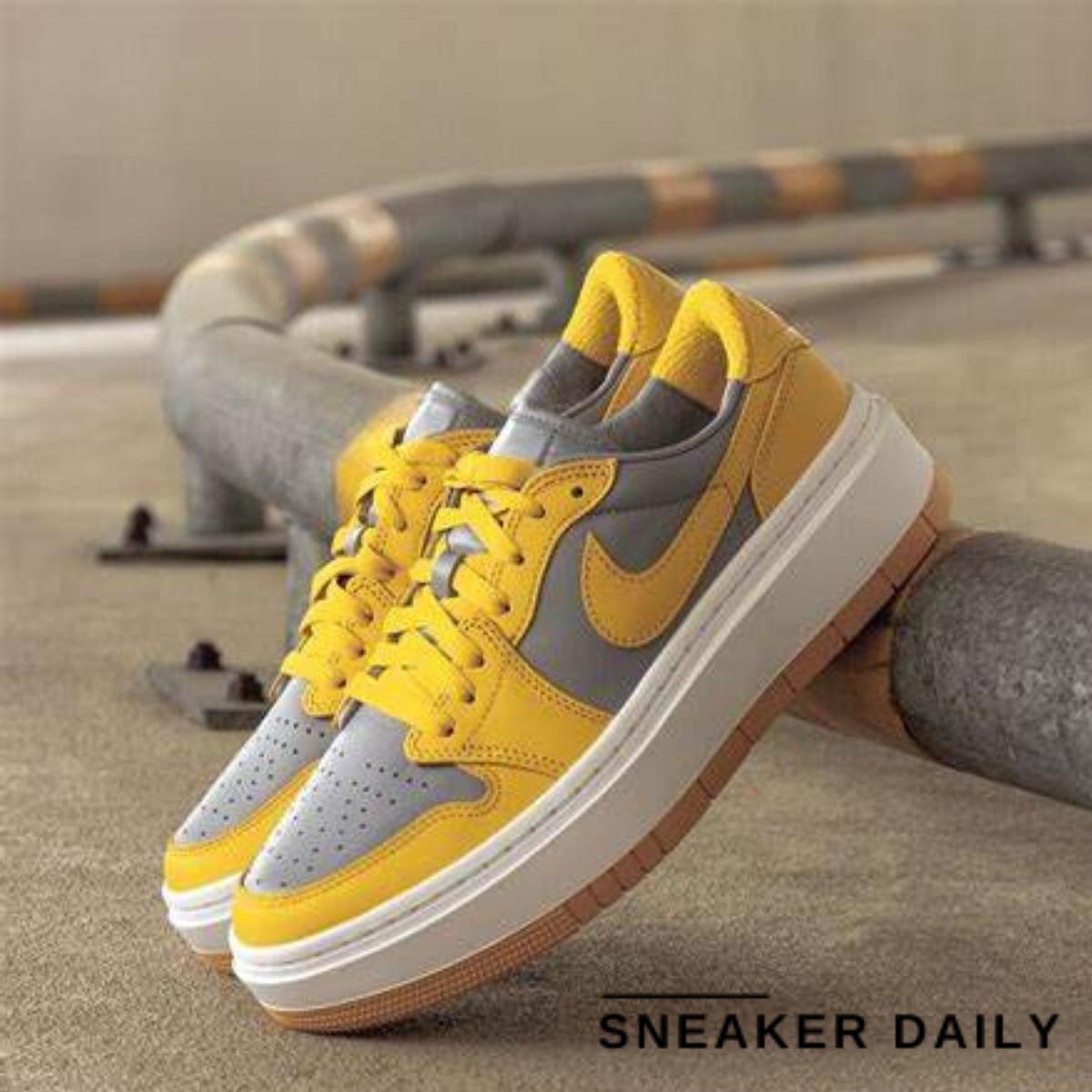 Chi tiết da lộn Varsity Maize trên Swoosh và mudguard