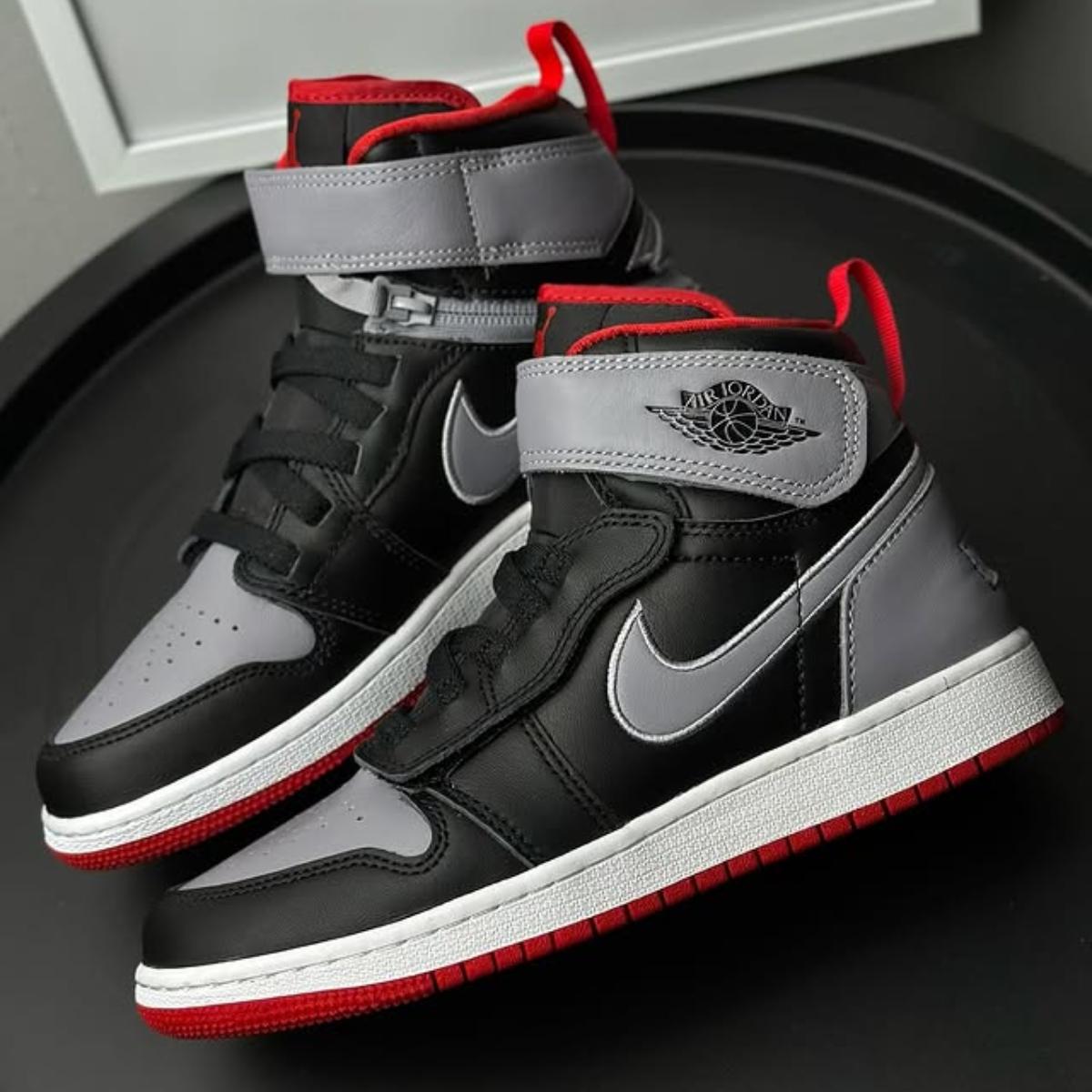 Giày Air Jordan 1 High FlyEase GS Cement Grey DC7986-010 - Ảnh 3