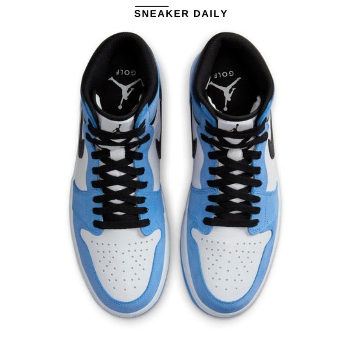 Đế ngoài cao su xanh với gai bám sân của Air Jordan 1 High Golf University Blue