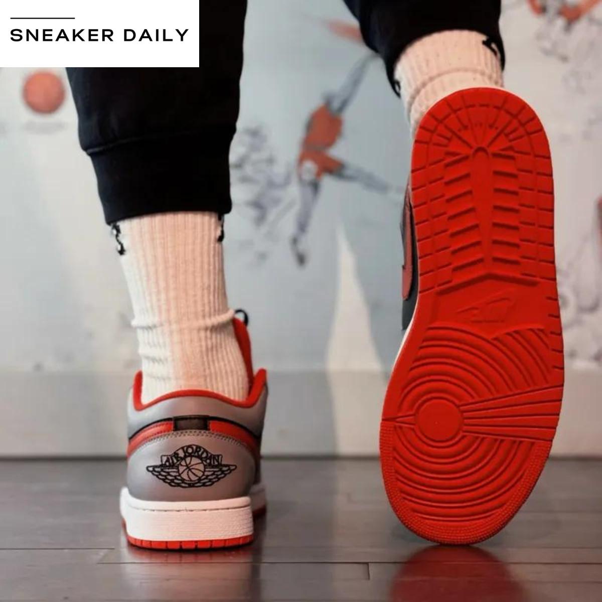 Giày Air Jordan 1 Low Black Light Smoke Grey Gym Red 553558-060 - Ảnh 6