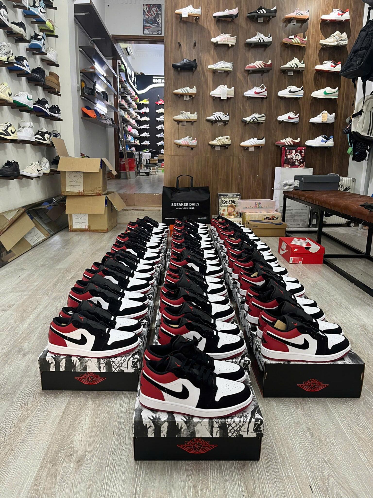 Giày Air Jordan 1 Low Black Toe 2025 IB8971-106 - Ảnh 5