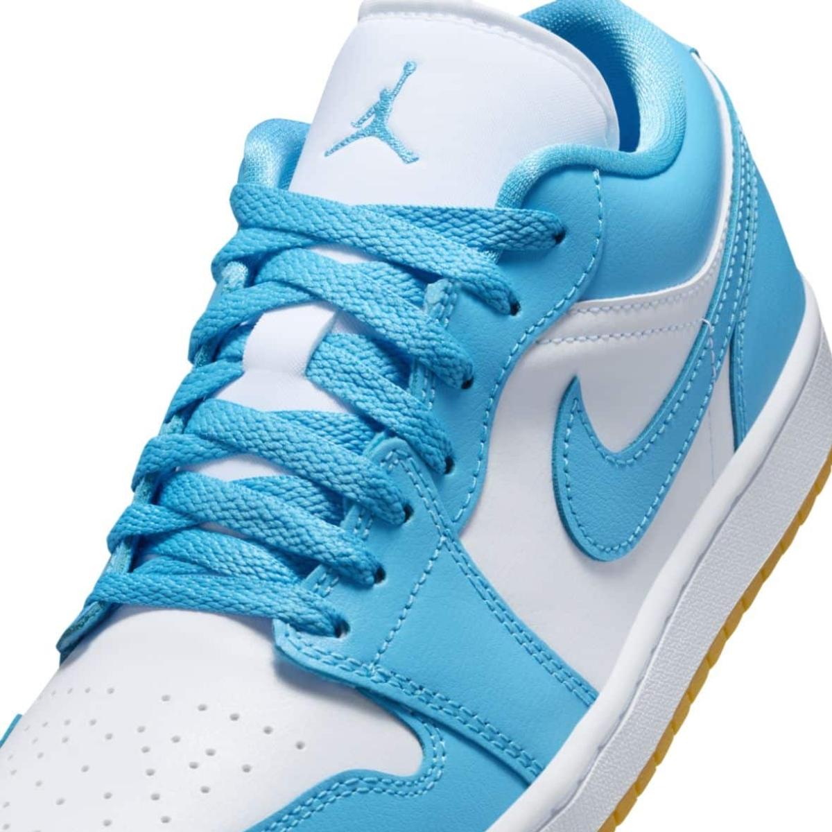 Giày Air Jordan 1 Low Dark Powder Blue DC0774-104 phối cùng trang phục hàng ngày