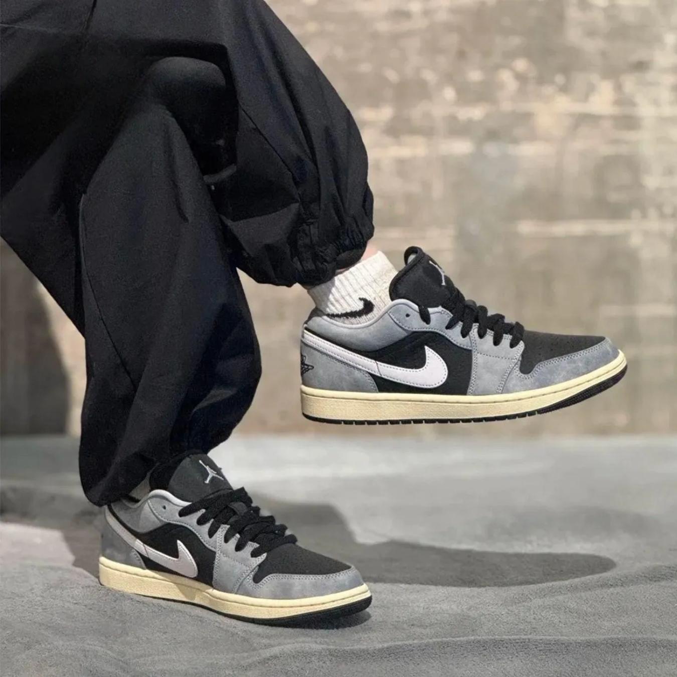 Giày Air Jordan 1 Low Light Smoke Grey HQ2010-012 - Ảnh 3