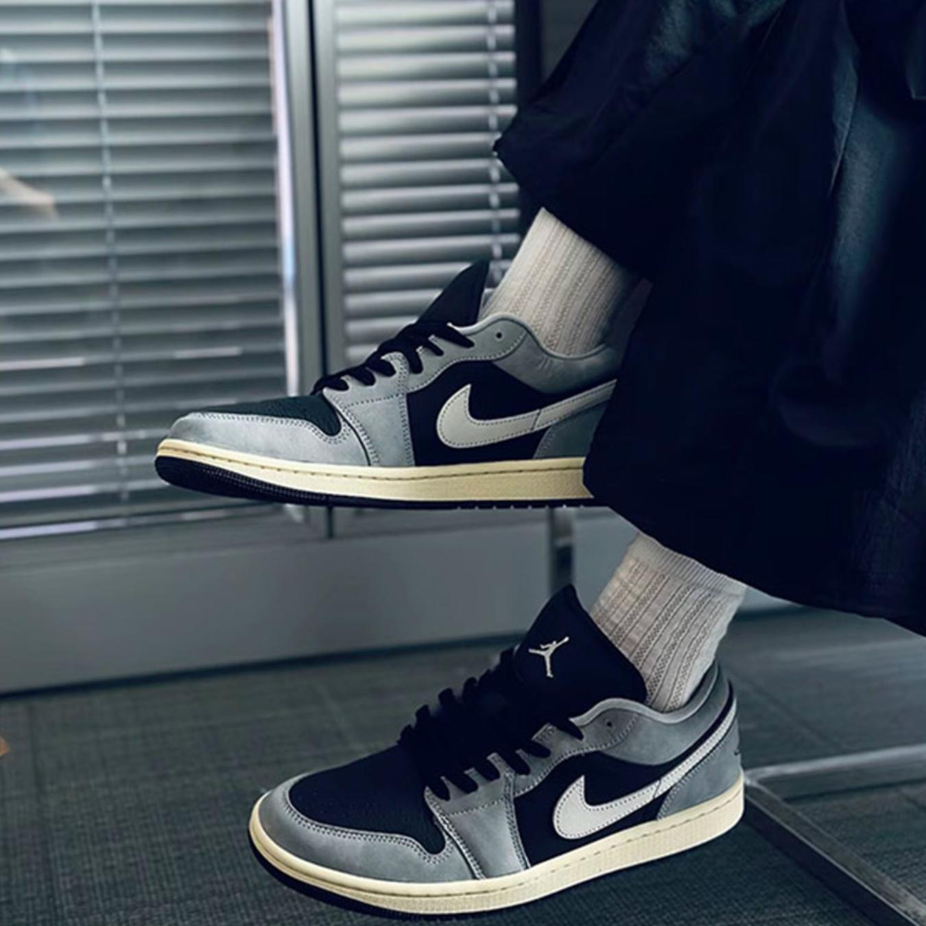 Giày Air Jordan 1 Low Light Smoke Grey HQ2010-012 - Ảnh 4