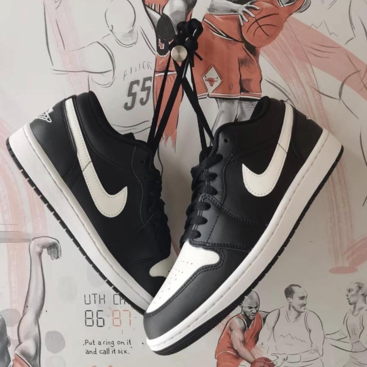 Chi tiết logo Wings và Swoosh trên giày Air Jordan 1 Low Orca 553558-043