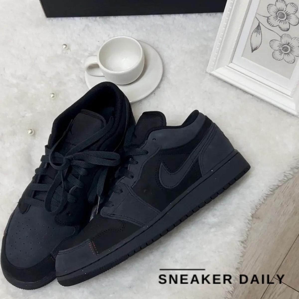 Phối đồ cùng Air Jordan 1 Low SE Craft GS Dark Smoke Red phong cách đường phố