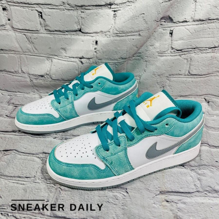 Giày Air Jordan 1 Low SE New Emerald (GS) DO8244-301 - Ảnh 10