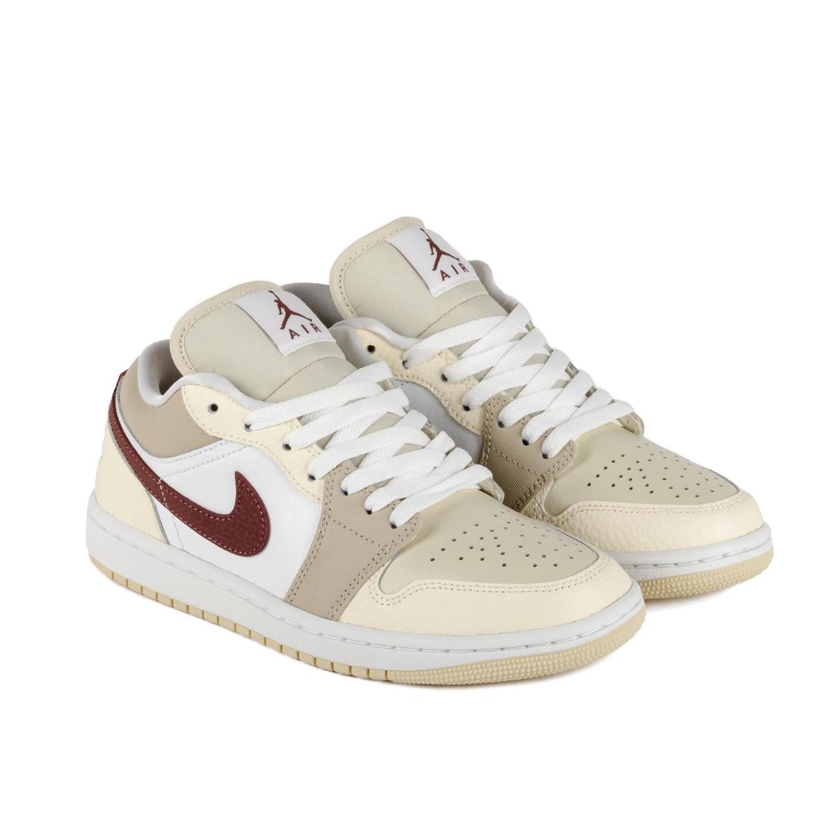 Phong cách phối đồ với Air Jordan 1 Low Wmns Desert Khaki