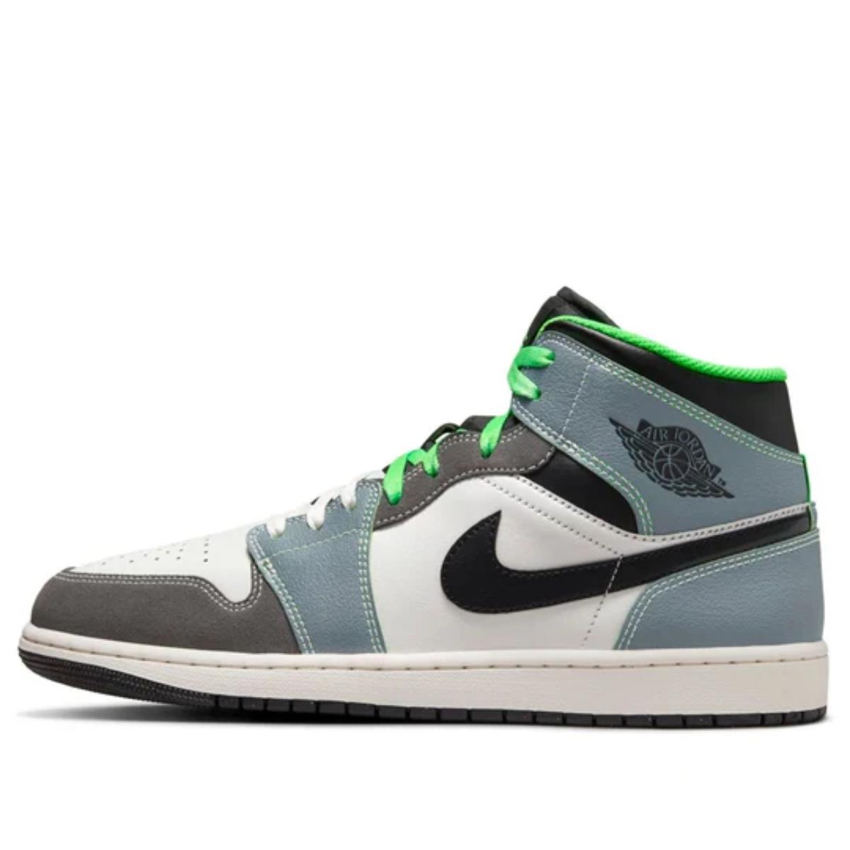Giày Air Jordan 1 Mid Casa 93 HQ3829-001 nhìn tổng thể