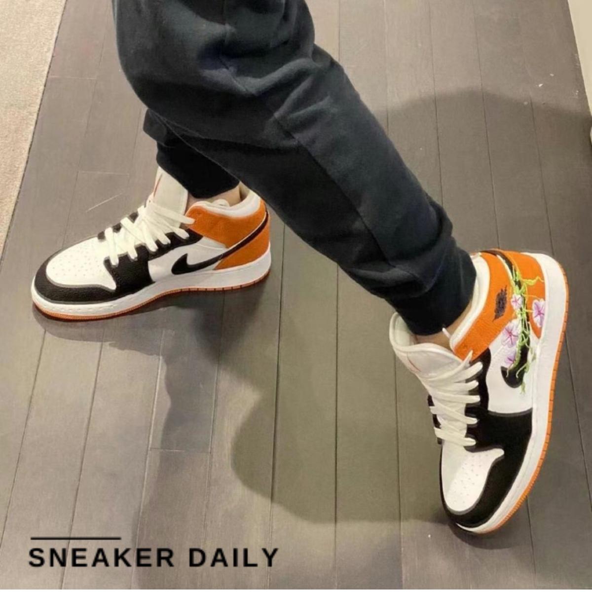 Giày Air Jordan 1 Mid Floral (GS) DQ8390-100 - Ảnh 2