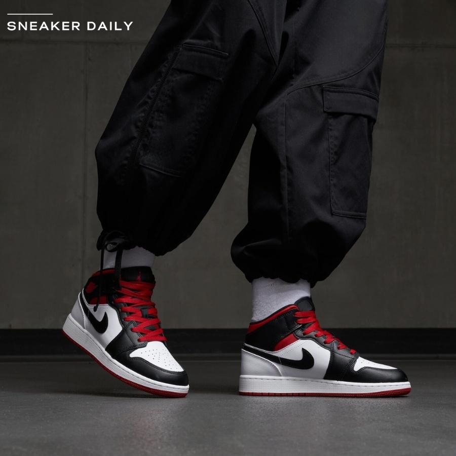 Giày Air Jordan 1 Mid GS Gym Red Black Toe DQ8423-106 - Ảnh 4
