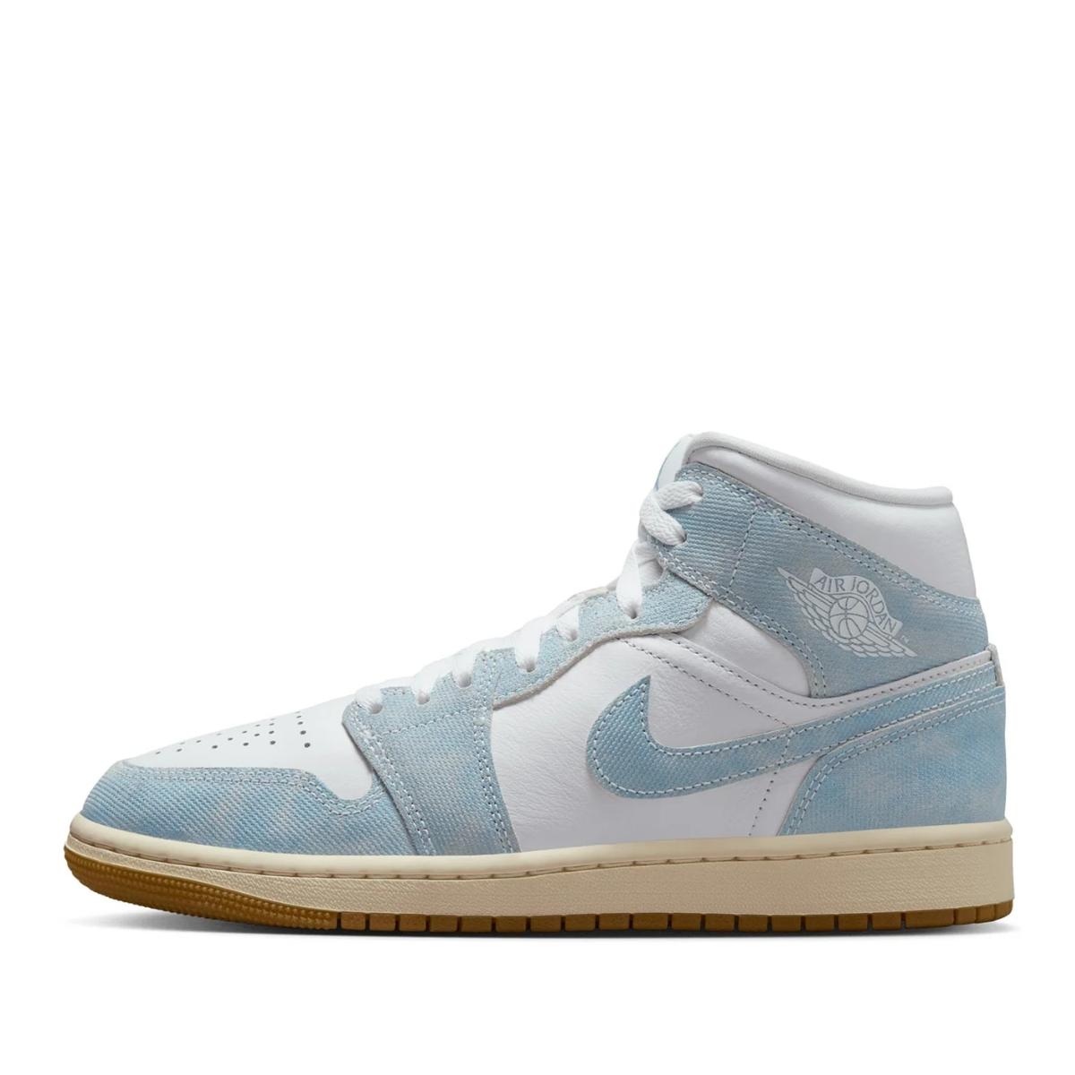Giày Air Jordan 1 Mid SE ‘Denim Gold’ HQ2005-100 phối denim bò sáng màu và chi tiết phủ vàng