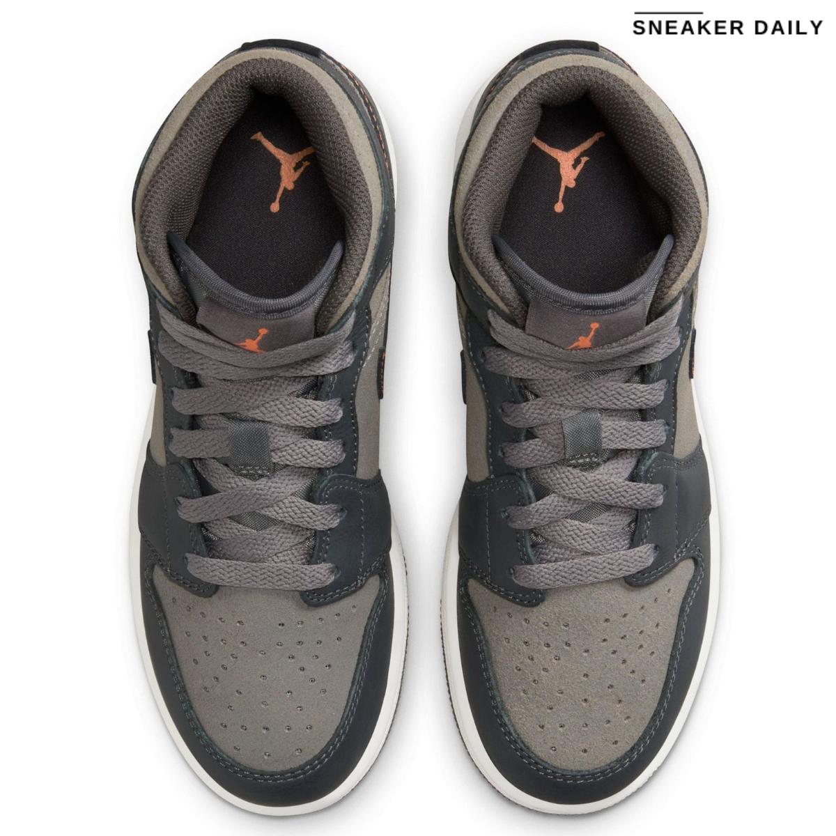Giày Air Jordan 1 Mid SE Night Stadium (GS) FQ8341-017 - Ảnh 3