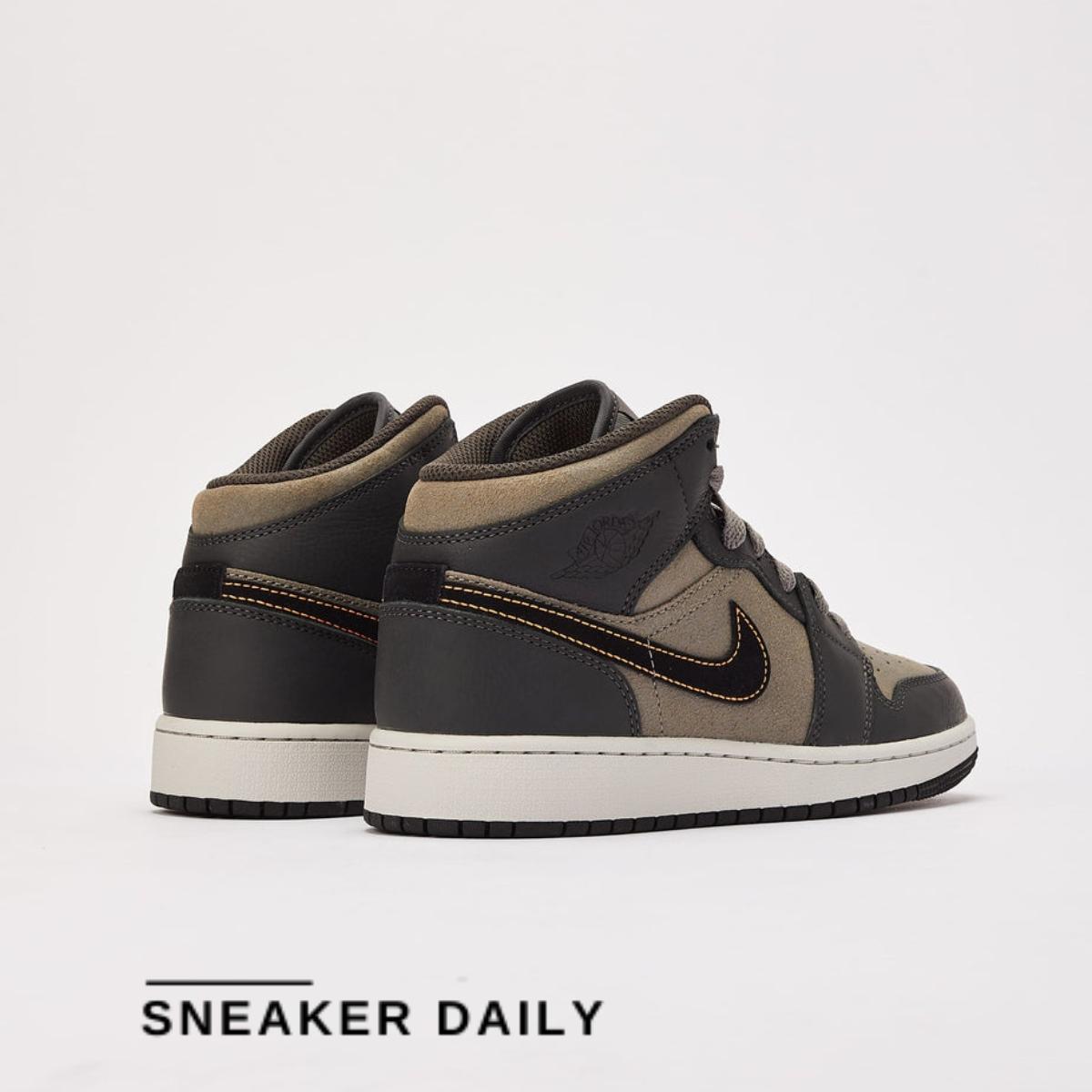Giày Air Jordan 1 Mid SE Night Stadium (GS) FQ8341-017 - Ảnh 7