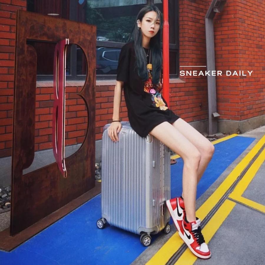 Giày Air Jordan 1 Retro High OG Chicago 2015 555088-101 - Ảnh 4
