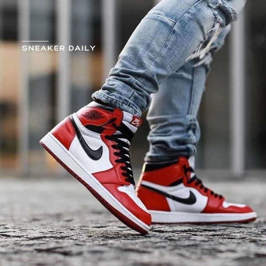 Giày Air Jordan 1 Retro High OG Chicago 2015 555088-101 - Ảnh 8
