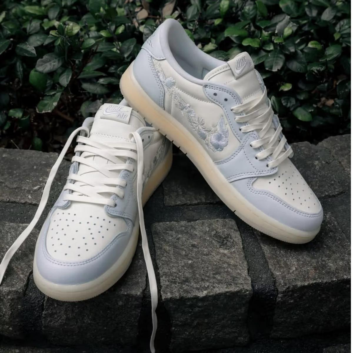 Giày Air Jordan 1 Retro Low OG Sail Floral Swoosh IF4391-100 - Ảnh 4