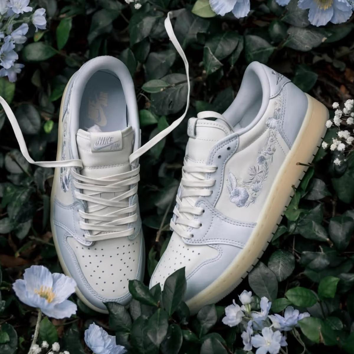 Giày Air Jordan 1 Retro Low OG Sail Floral Swoosh IF4391-100 - Ảnh 5