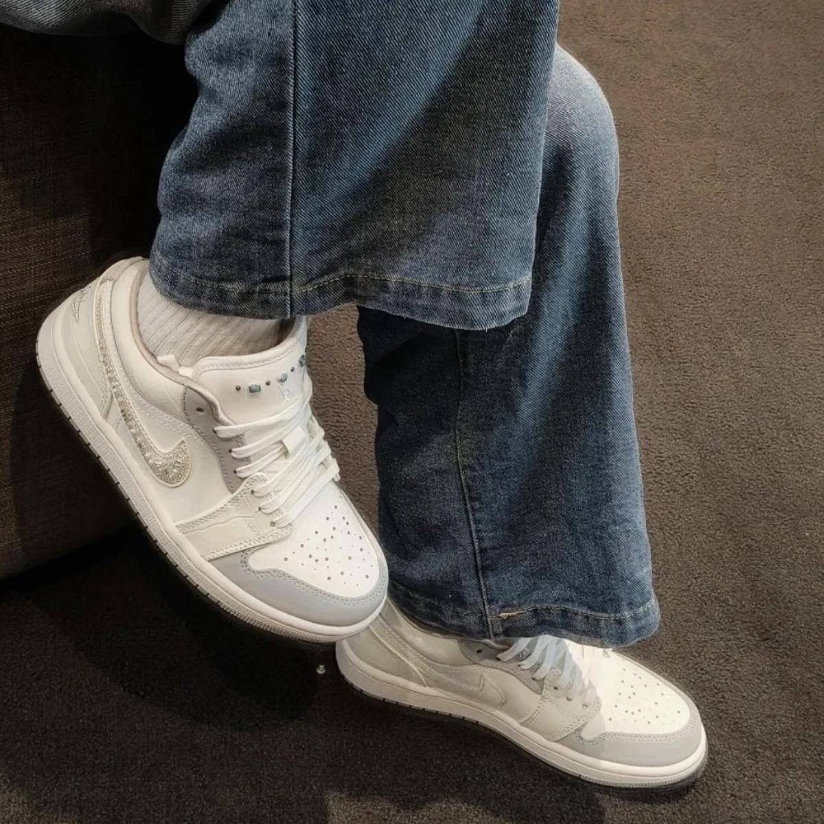 Giày Nike Air Jordan 1 Low Sail Soft Pearl IH7323-100 - Ảnh 9