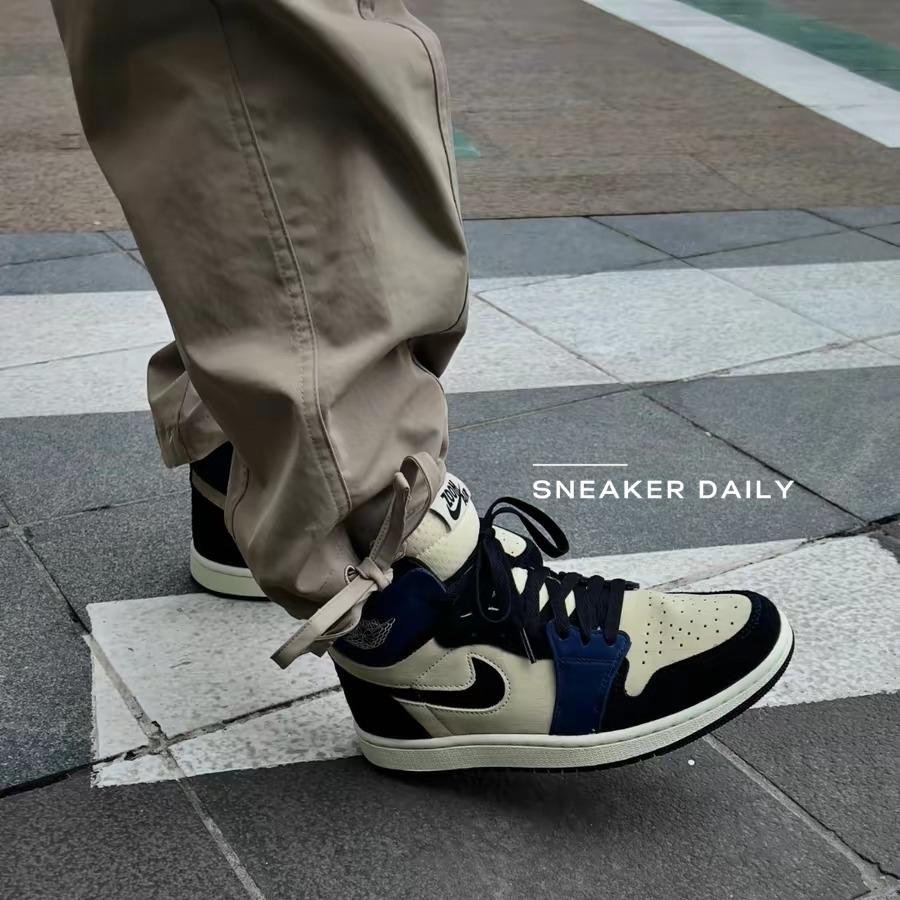 Giày (WMNS) Air Jordan 1 High Zoom Comfort 2 Blackened Blue DV1305-104 - Ảnh 3
