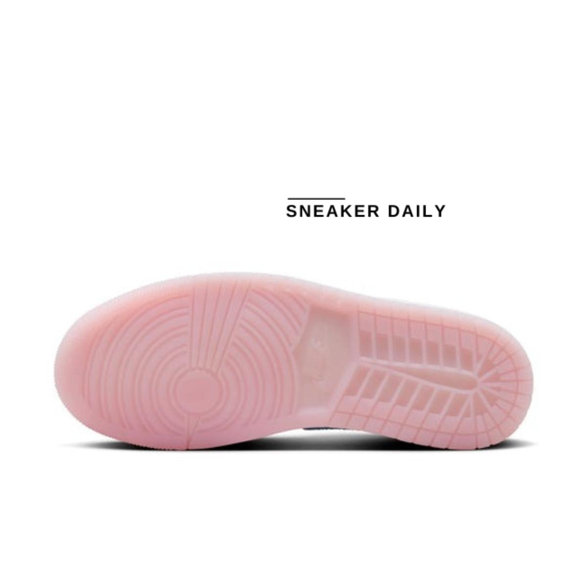 Toàn cảnh đôi giày WMNS Air Jordan 1 Low SE Paw Print HM3706-141