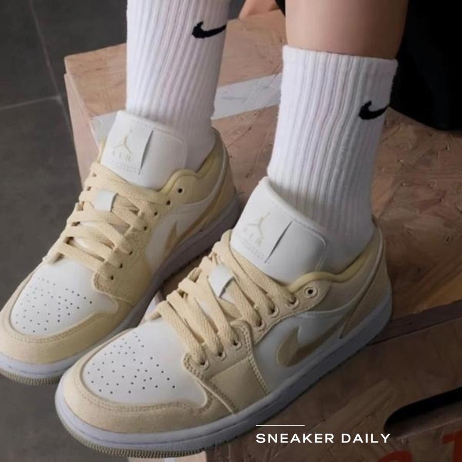 Giày (WMNS) Air Jordan 1 Low SE Team Gold FN3722-701 - Ảnh 8