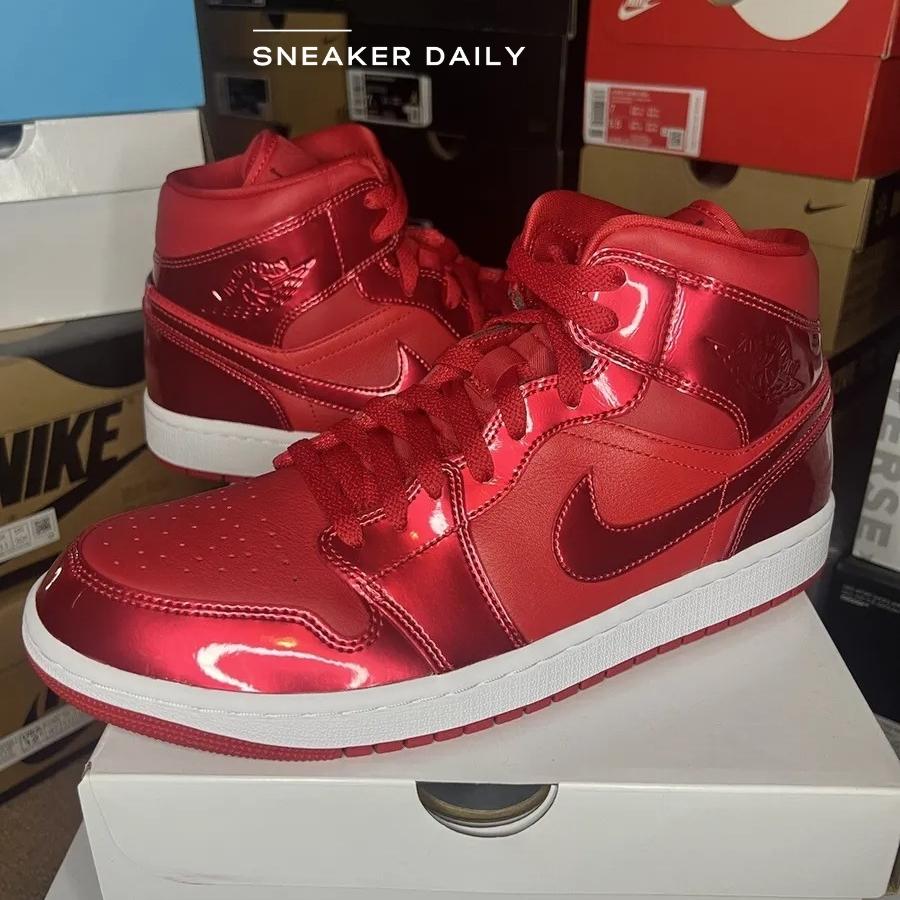 Giày (WMNS) Air Jordan 1 Mid SE University Red Pomegranate DH5894-600 - Ảnh 4