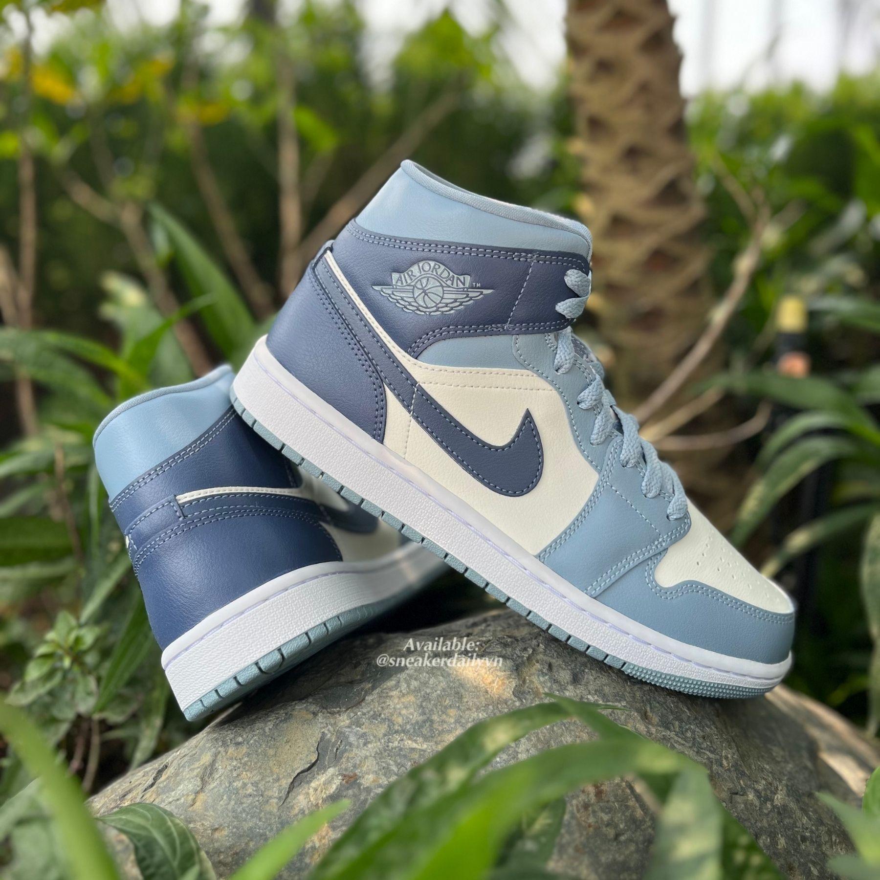 Giày (WMNS) Air Jordan 1 Mid Two-Tone Blue BQ6472-140 - Ảnh 2